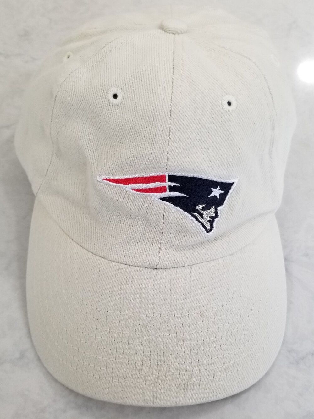 Vintage Patriots NFL Hat 1990s – Flying Elvis Logo – Strapback